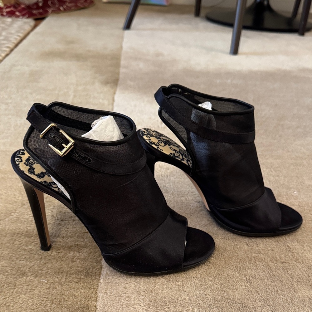 Gianvito Rossi Black Open-Toe Heels 36.5